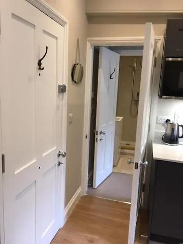 Beautiful Bath Apartment In Central Milsom Street